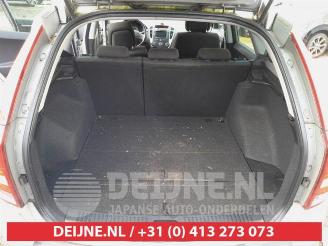Kia Cee d Cee'd Sporty Wagon (EDF), Combi, 2007 / 2012 1.4 16V picture 14