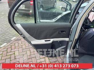 Toyota Yaris Yaris II (P9), Hatchback, 2005 / 2014 1.3 16V VVT-i picture 18