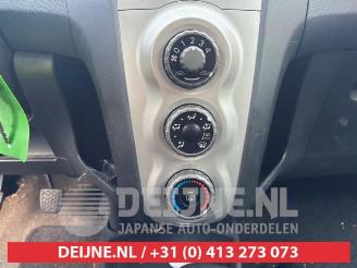 Toyota Yaris Yaris II (P9), Hatchback, 2005 / 2014 1.3 16V VVT-i picture 10