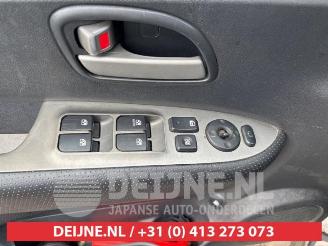 Kia Carens Carens III (FG), MPV, 2006 / 2013 2.0i CVVT 16V picture 15