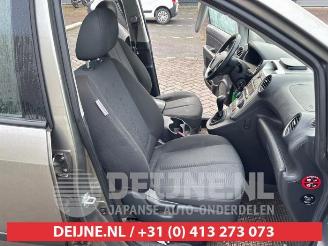 Kia Carens Carens III (FG), MPV, 2006 / 2013 2.0i CVVT 16V picture 23