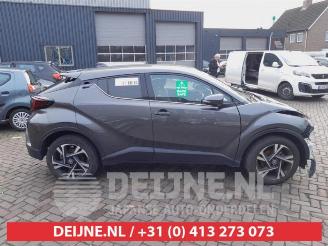 Toyota C-HR C-HR (X1,X5), SUV, 2016 1.8 16V Hybrid picture 8