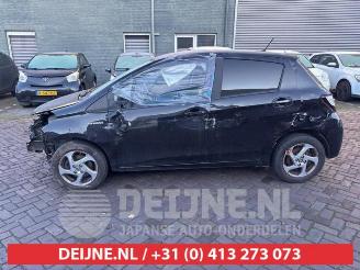 Toyota Yaris Yaris III (P13), Hatchback, 2010 / 2020 1.5 16V Hybrid picture 4