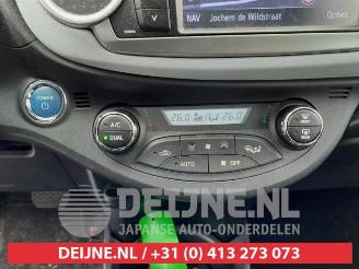 Toyota Yaris Yaris III (P13), Hatchback, 2010 / 2020 1.5 16V Hybrid picture 12