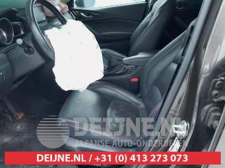 Mazda 3 3 (BM/BN), Sedan, 2013 / 2019 2.0 SkyActiv-G 120 16V picture 15