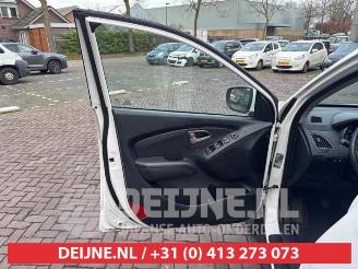 Hyundai Ix35 iX35 (LM), SUV, 2009 / 2015 1.6 GDI 16V picture 19