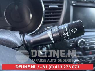 Kia Optima Optima, Sedan, 2010 / 2015 2.0 CVVT Hybrid 16V picture 13