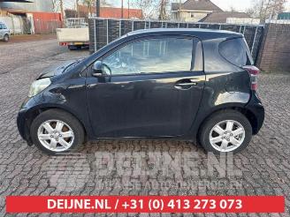 Toyota iQ iQ, Hatchback 3-drs, 2009 / 2015 1.0 12V VVT-i picture 4