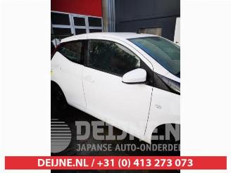 Toyota Aygo Aygo (B40), Hatchback, 2014 1.0 12V VVT-i picture 12