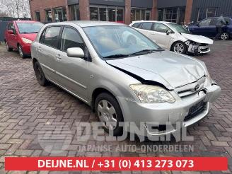 Vrakbiler auto Toyota Corolla Corolla (E12), Hatchback, 2002 / 2007 1.6 16V VVT-i 2005/9