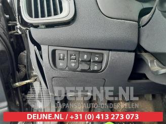 Kia Rio Rio III (UB), Hatchback, 2011 / 2017 1.2 CVVT 16V picture 11