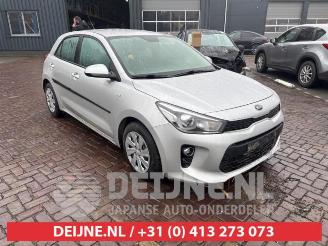 Sloopauto Kia Rio Rio IV (YB), Hatchback, 2017 1.0i T-GDi 100 12V 2018/1
