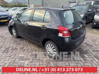 Toyota Yaris Yaris II (P9), Hatchback, 2005 / 2014 1.0 12V VVT-i picture 5