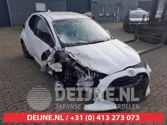 Uttjänta bilar auto Toyota Yaris Yaris IV (P21/PA1/PH1), Hatchback, 2020 1.5 12V Hybrid 115 2025/0
