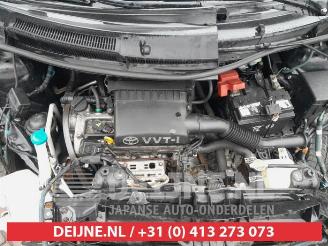 Toyota Yaris Yaris II (P9), Hatchback, 2005 / 2014 1.3 16V VVT-i picture 10