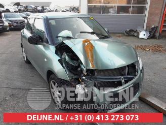 Vrakbiler auto Suzuki Swift Swift (ZA/ZC/ZD), Hatchback, 2010 / 2017 1.2 16V 2013/1