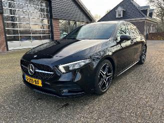 skadebil auto Mercedes A-klasse 200 AMG Night Edition 2019/8