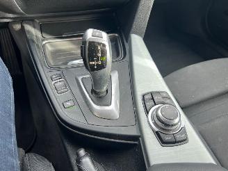 BMW 3-serie 320i Executive Sport Aut. picture 12