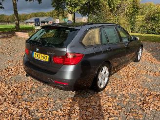 BMW 3-serie 320i Executive Sport Aut. picture 6
