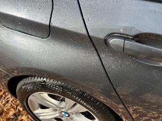 BMW 3-serie 320i Executive Sport Aut. picture 22