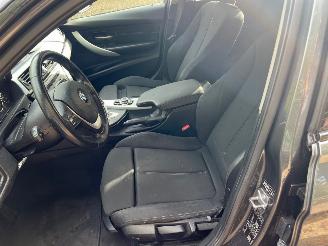 BMW 3-serie 320i Executive Sport Aut. picture 7