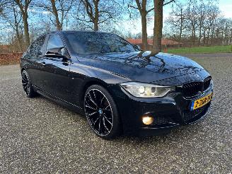 Coche accidentado BMW 3-serie 320i M-pakket Sedan Automaat 2015/1