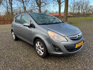 krockskadad bil auto Opel Corsa 1.2i Edition Automaat 2011/10