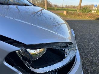 Volkswagen Up! move up picture 8