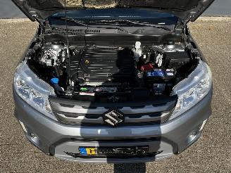Suzuki Vitara 1.6i NAVI / CAMERA / CRUISE / TREKHAAK picture 25