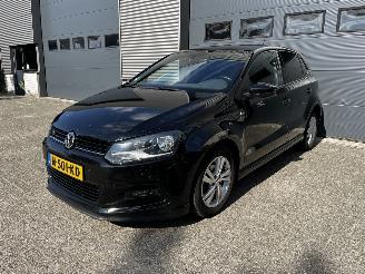 krockskadad bil auto Volkswagen Polo 1.4 TDI R-Line CLIMA / CRUISE / PDC 2015/9