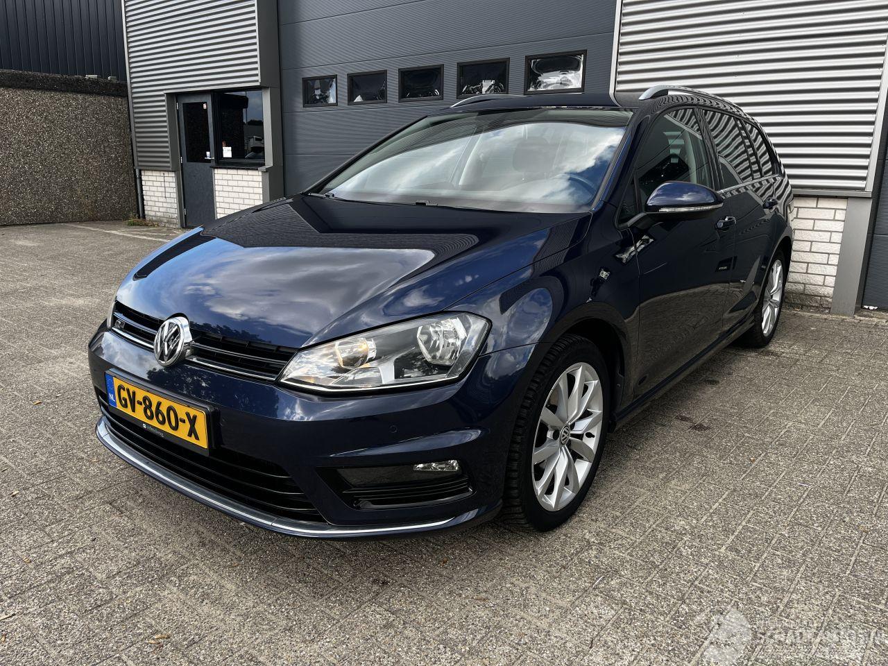 Volkswagen Golf Variant 1.2TSI NAVI / CAMERA / CRUISE