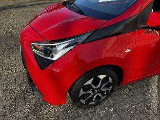 Toyota Aygo 1.0 VVTi CAMERA / CRUISE / AIRCO picture 5
