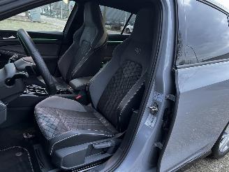 Volkswagen Golf 1.5 eTSI R-LINE AUTOMAAT / NAVI / CRUISE ENZ ENZ picture 10