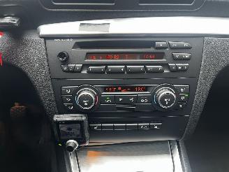 BMW 1-serie 118D M-pakket / CRUISE / CLIMA / PDC picture 11