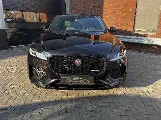 Jaguar F-Pace 2.0 P400e BLACK EDITION PHEV picture 2
