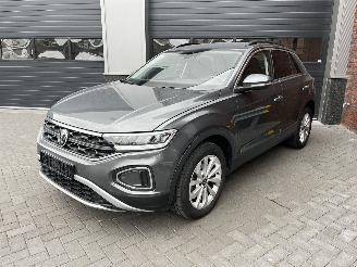 uszkodzony samochody osobowe Volkswagen T-Roc 1.0 TSI CAMERA / NAVI / CRUISE / PDC / DIG COCKPIT 2025/2