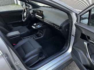 MG MG4 ELECTRIC LUXURY 64Kwh picture 9