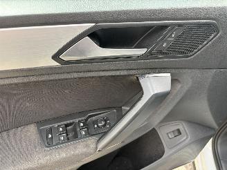 Volkswagen Tiguan 2.0 TSI 4X4 AUTOMAAT / NAVI / CRUISE / CAMERA picture 13