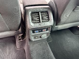 Volkswagen Tiguan 2.0 TSI 4X4 AUTOMAAT / NAVI / CRUISE / CAMERA picture 14