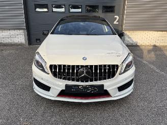 Mercedes A-klasse 250 AMG PAKKET / PANODAK / AUTOMAAT picture 2