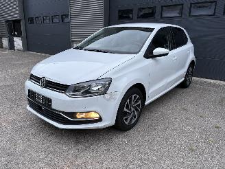 skadebil auto Volkswagen Polo 1.0i SOUND / CLIMA / NAVI / PDC 2017/7