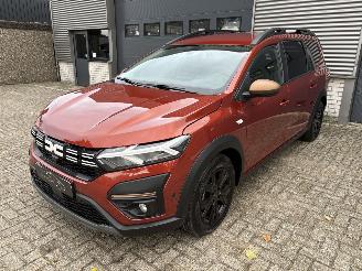 Voiture accidenté Dacia Jogger 1.6 Hybrid 7PERS / CLIMA / CRUISE / CAMERA 2024/5
