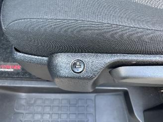 Opel Vivaro 2.0 CDTI L2 H1 AUTOMAAT / NAVI / CRUISE / CLIMA picture 13
