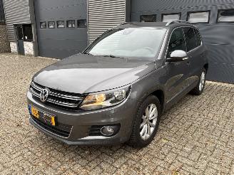 škoda osobní automobily Volkswagen Tiguan 1.4 TSI Sport&Style NAVI / CRUISE / CAMERA 2015/11