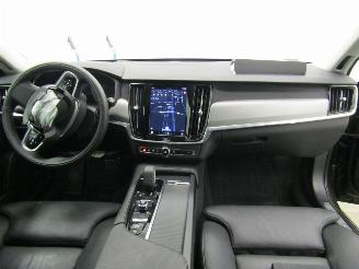 Volvo V-90 2.0 B4 Autom. Hybrid  Momentum Navi picture 11