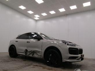 Damaged car Porsche Cayenne Coupe 4.0 GTS Techart 2020/9