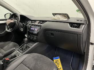 Skoda Octavia Combi 1.6 TDI Autom. Navi Clima picture 12
