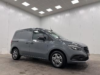 krockskadad bil bedrijf Mercedes Citan 110 CDI Autom. Airco 2025/2