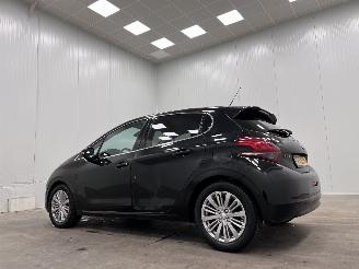 Peugeot 208 1.2 PureTech Allure 5-drs Navi Clima picture 3