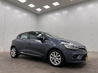 Schadeauto Renault Clio 0.9 TCe Intens 5-drs Navi Clima 2019/9